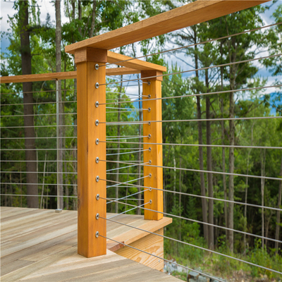 Inferriata di legno della scala del balcone, inferriata del cavo di cavo per la scala
