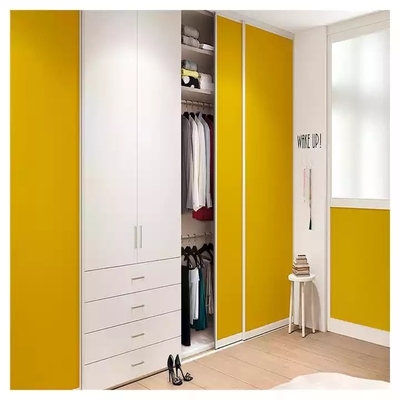 Camera da letto di plastica del MDF che fa scorrere il legno solido del metallo moderno del guardaroba