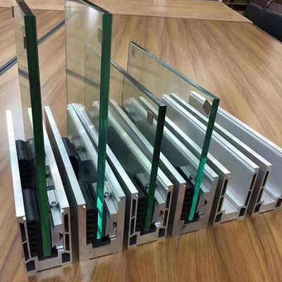 Inferriate di vetro Frameless moderne della balaustra di acciaio inossidabile per dell'interno ed all'aperto