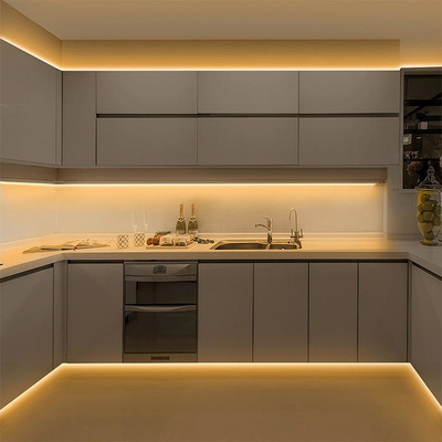Armadio da cucina moderno pronto all'uso RTA con interruttore a sensore