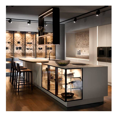 Rivestimento moderno della lacca dell'armadio da cucina dell'ultimo della mobilia tek domestico su ordinazione del quarzo