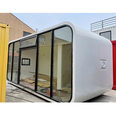 Casa prefabbricata in acciaio di lusso White Space Capsule Apple Cabin Container House per il campeggio