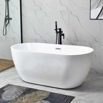 Il centro dell'OEM vuota la vasca indipendente acrilica ovale per i piccoli bagni