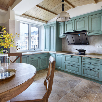 Armadio da cucina modulare multicolore di legno solido Shaker Door Kitchen Pantry Cupboard